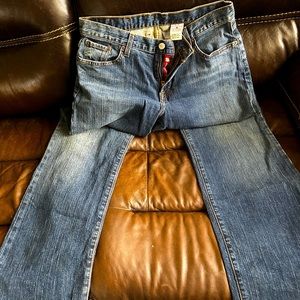 Lucky Dungarees Classic Fit. Size 30